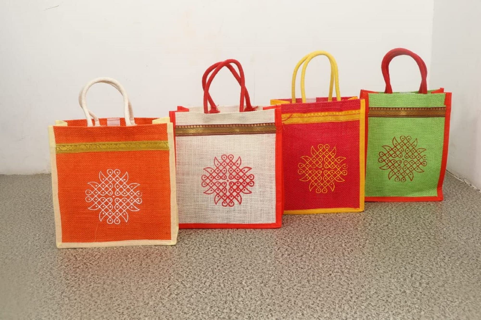 Jute Bags with Contrast kolam Print for Return Gifts Thamboolam