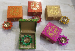 Indian Sweet Box With Metal Tea-Light Holder, Diwali gifts,  Indian Bridesmaid box, Return Gift, Wedding Favor, Marriage Gift, Shagun Box