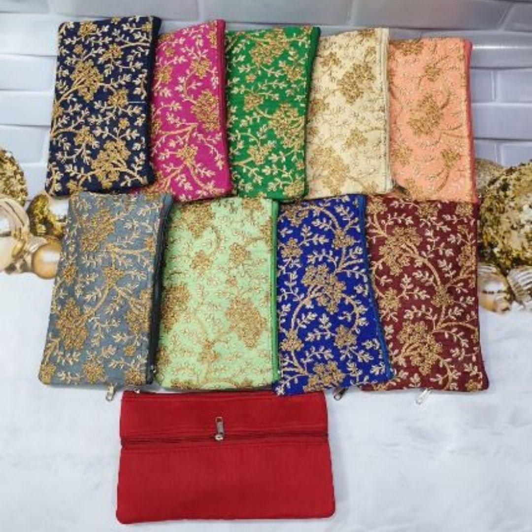 Silk Clutch Pouch, Indian Wedding Handbag, Wedding favor, Wedding Gift, Fabric Envelope, Indian Return Gift, Clutch Bag, Diwali Gift