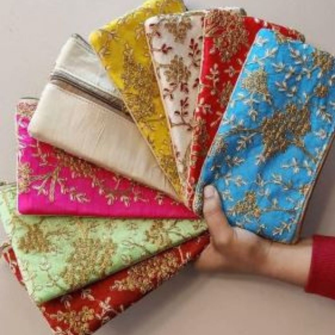 Silk Clutch Pouch, Indian Wedding Handbag, Wedding favor, Wedding Gift, Fabric Envelope, Indian Return Gift, Clutch Bag, Diwali Gift