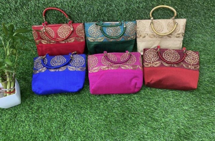 Wholesale Embroidered Handbag, Wedding Favor, Return Gift, Birthday Gift, Bridesmaid Gifts