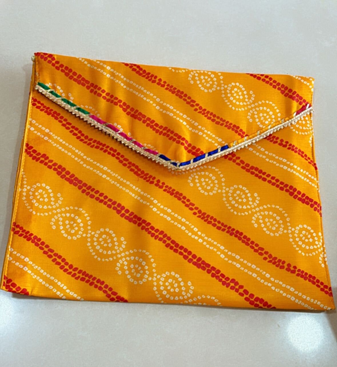 Indian Bandhani Saree Covers, Saree Cover, Christmas Gift, Wedding Favors, Indian Gifts, Indian Handicraft, Silk Saree Covers, Return Favors