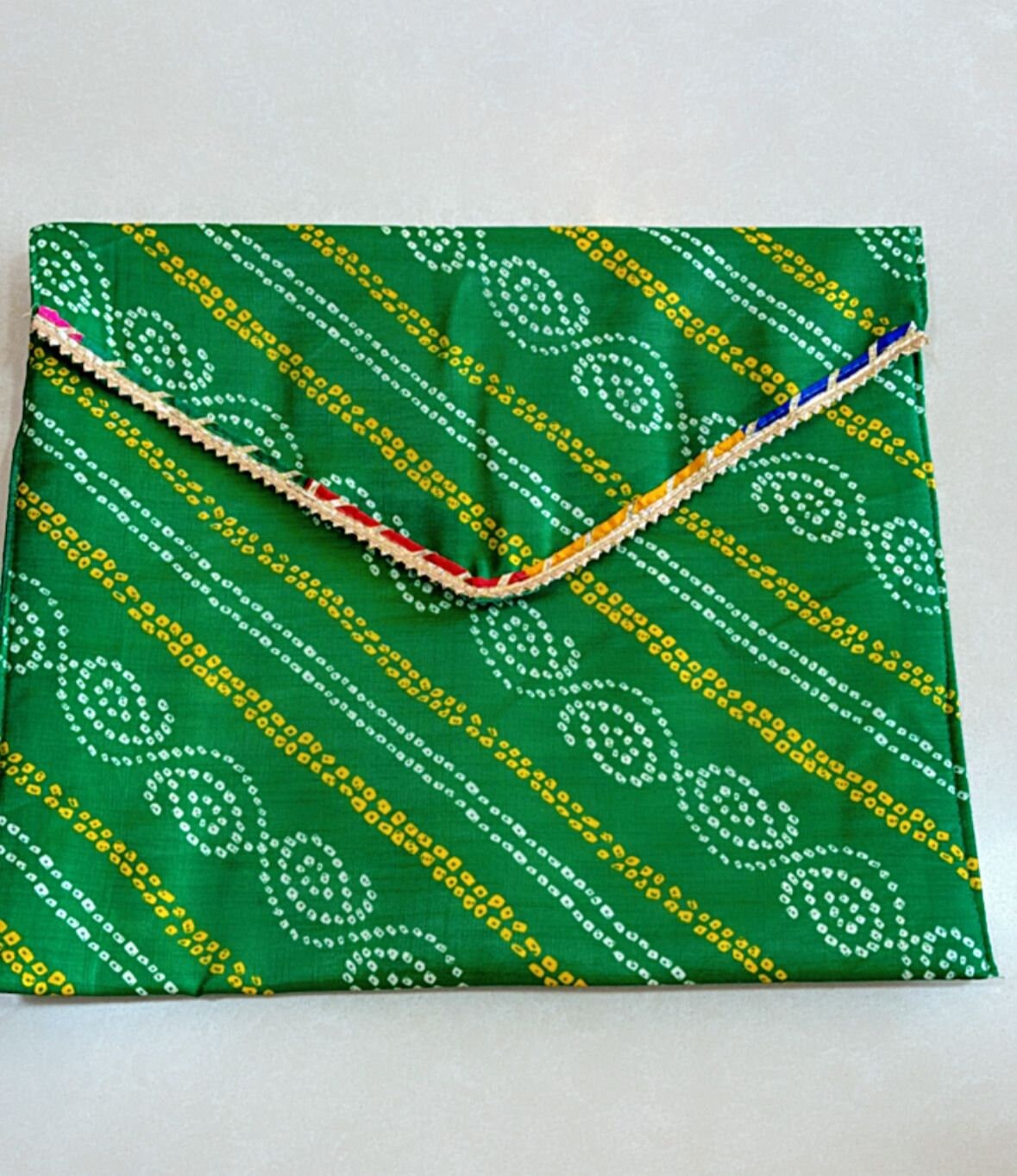 Indian Bandhani Saree Covers, Saree Cover, Christmas Gift, Wedding Favors, Indian Gifts, Indian Handicraft, Silk Saree Covers, Return Favors